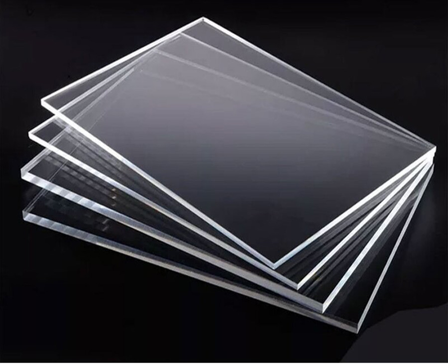 Khám Phá Vật Liệu Tấm Mica: Đặc Tính và Ứng Dụng Đa Dạng